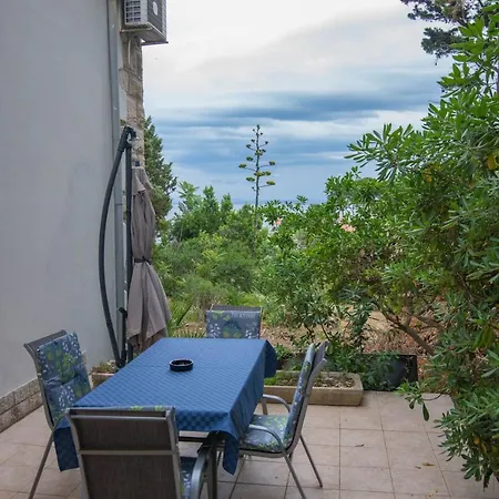 Apartamento Garina Ii