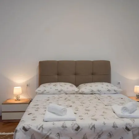 Garina Ii * Veli Lošinj