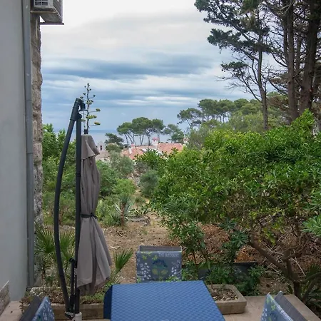 Garina Ii Apartment *